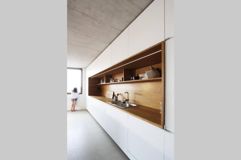 Вилла Contemporary House Padna Сечовле Экстерьер фото