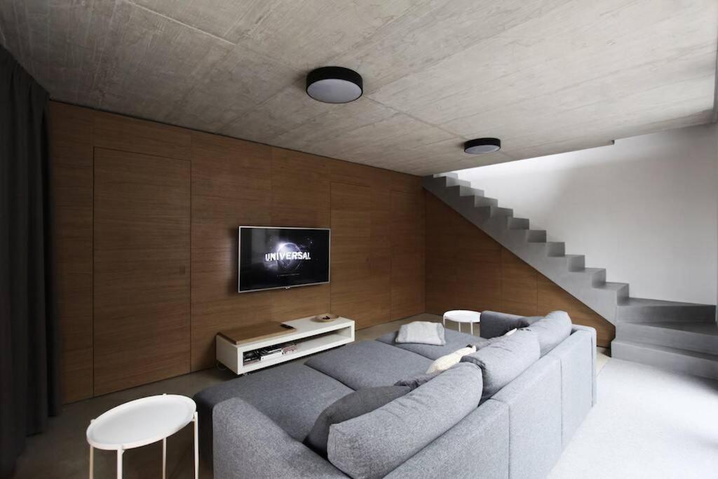 Вилла Contemporary House Padna Сечовле Экстерьер фото